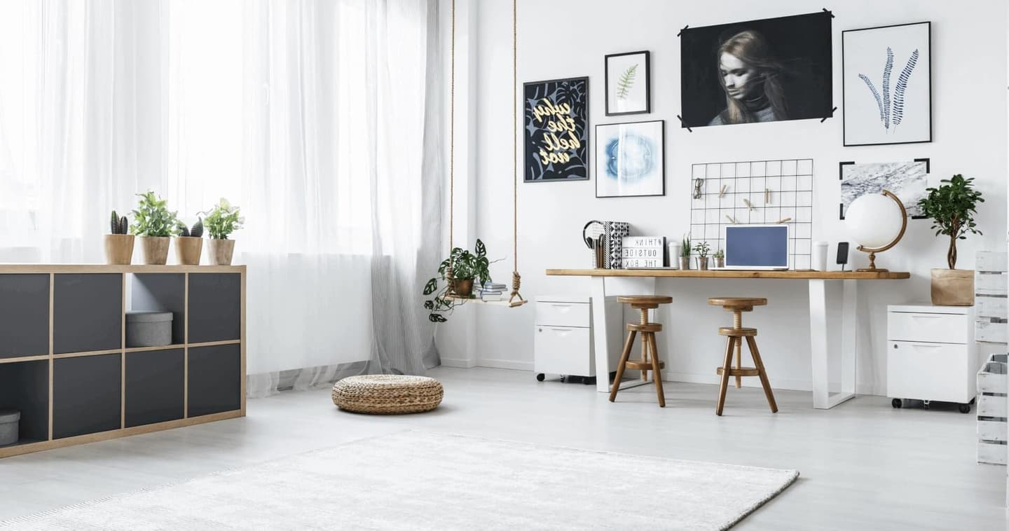 Comfortly - ריהוט ארגונומי, שולחן עמידה חשמלי וכסאות ארגונומיים